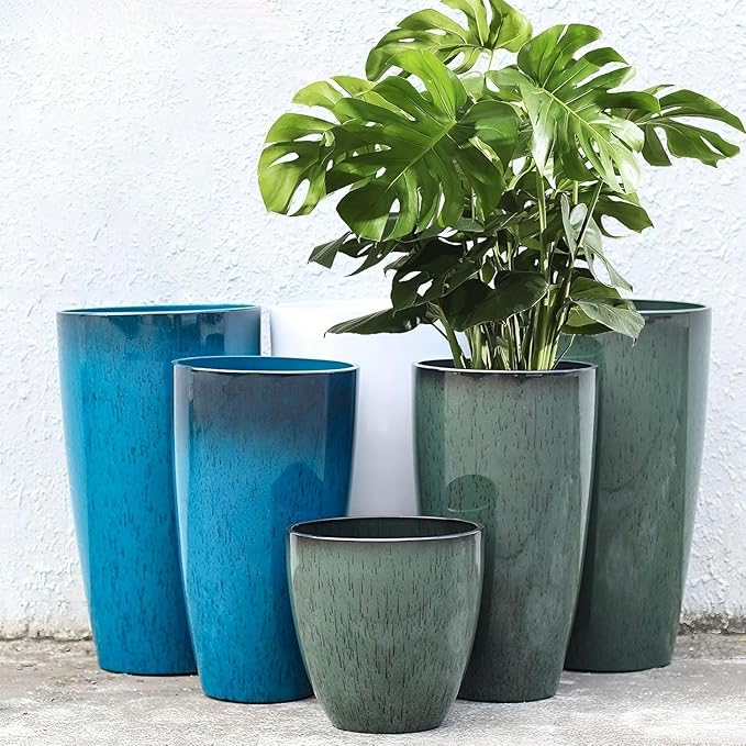 24, 11 Inch Large Plastic Planters - Image 8