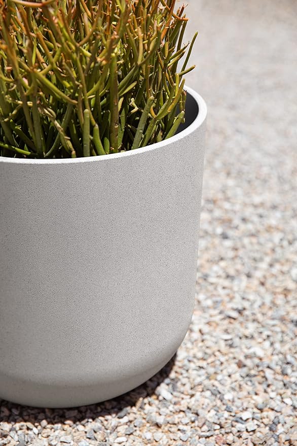 Veradek Round Lima Plastic Planter Pots - Image 5