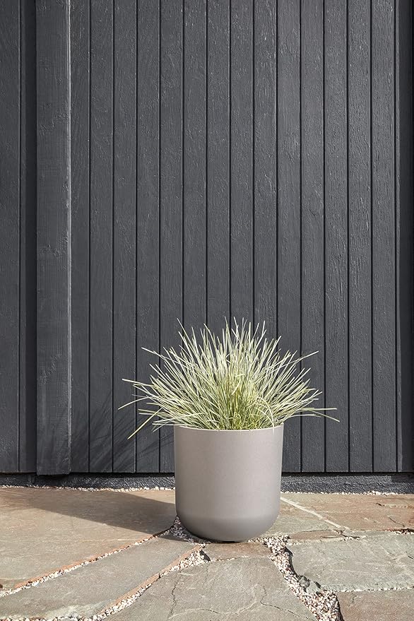 Veradek Round Lima Plastic Planter Pots - Image 4
